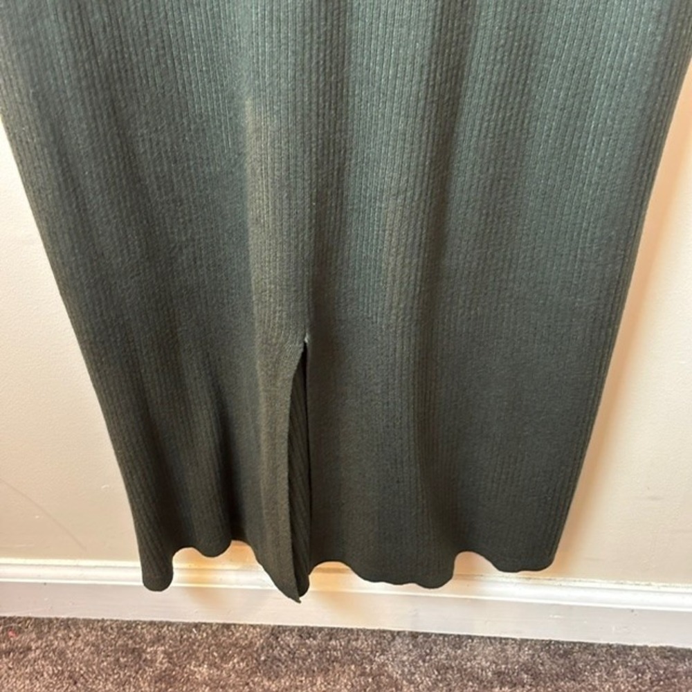 PrettyLittleThing Plus XXXL Olive Green Ribbed Knit Maxi Polo Dress Quarter Zip - Picture 7 of 16